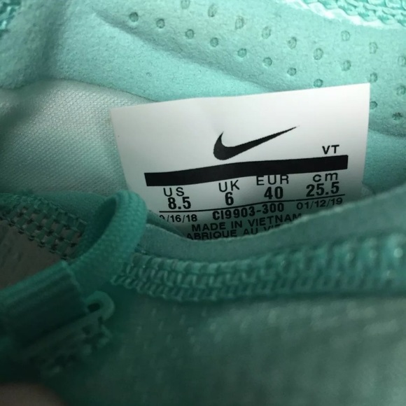 Brand new!! Nike Vapormax “teal tint”. - Picture 7 of 7